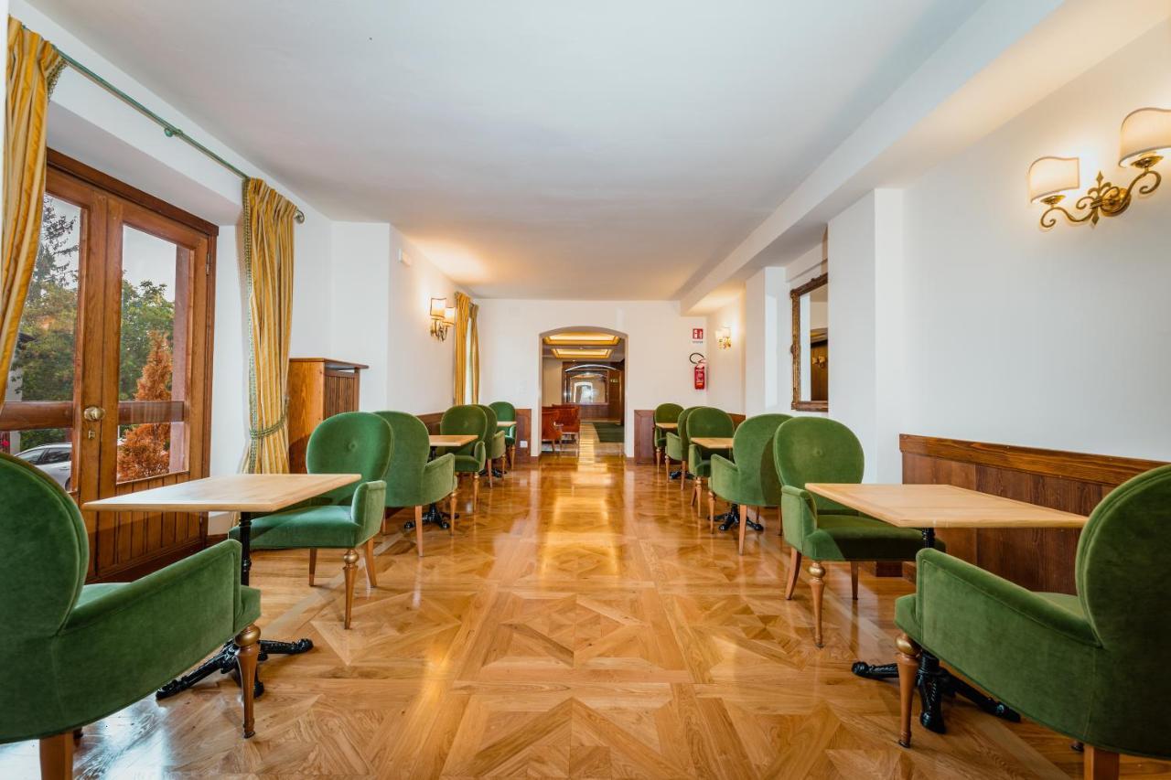 Hotel Serena Cortina Cortina dʼAmpezzo Dış mekan fotoğraf