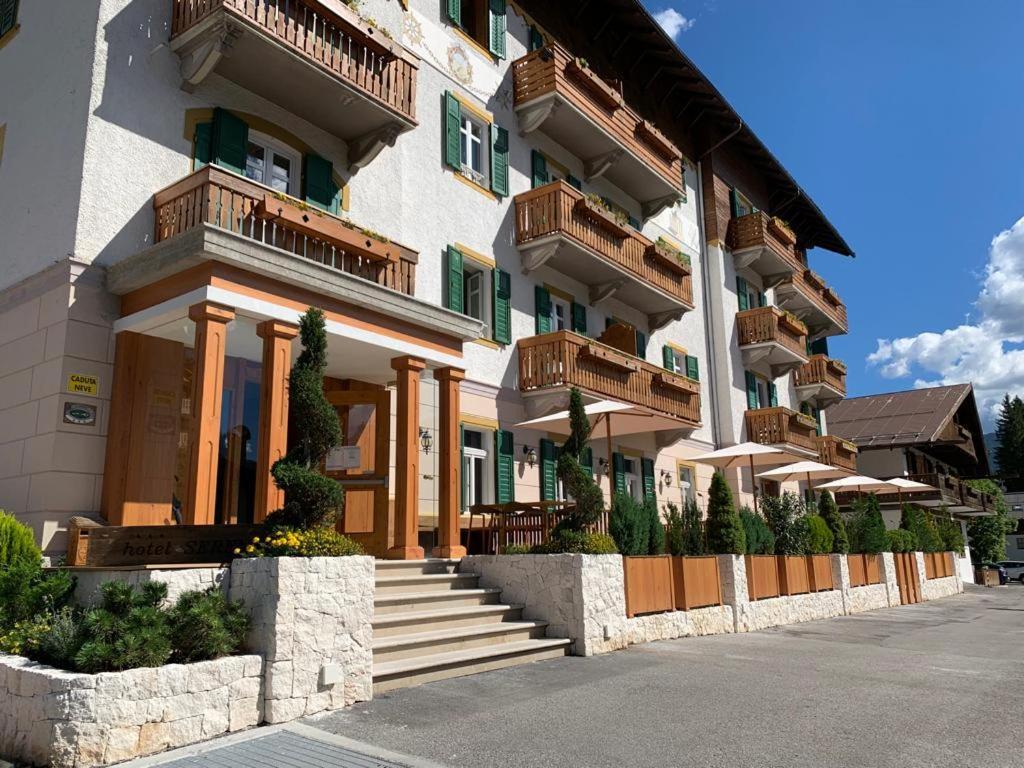 Hotel Serena Cortina Cortina dʼAmpezzo Dış mekan fotoğraf